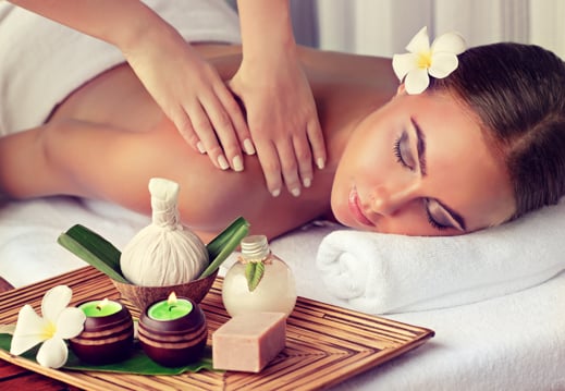 Thailändische Aromatherapie-Massage